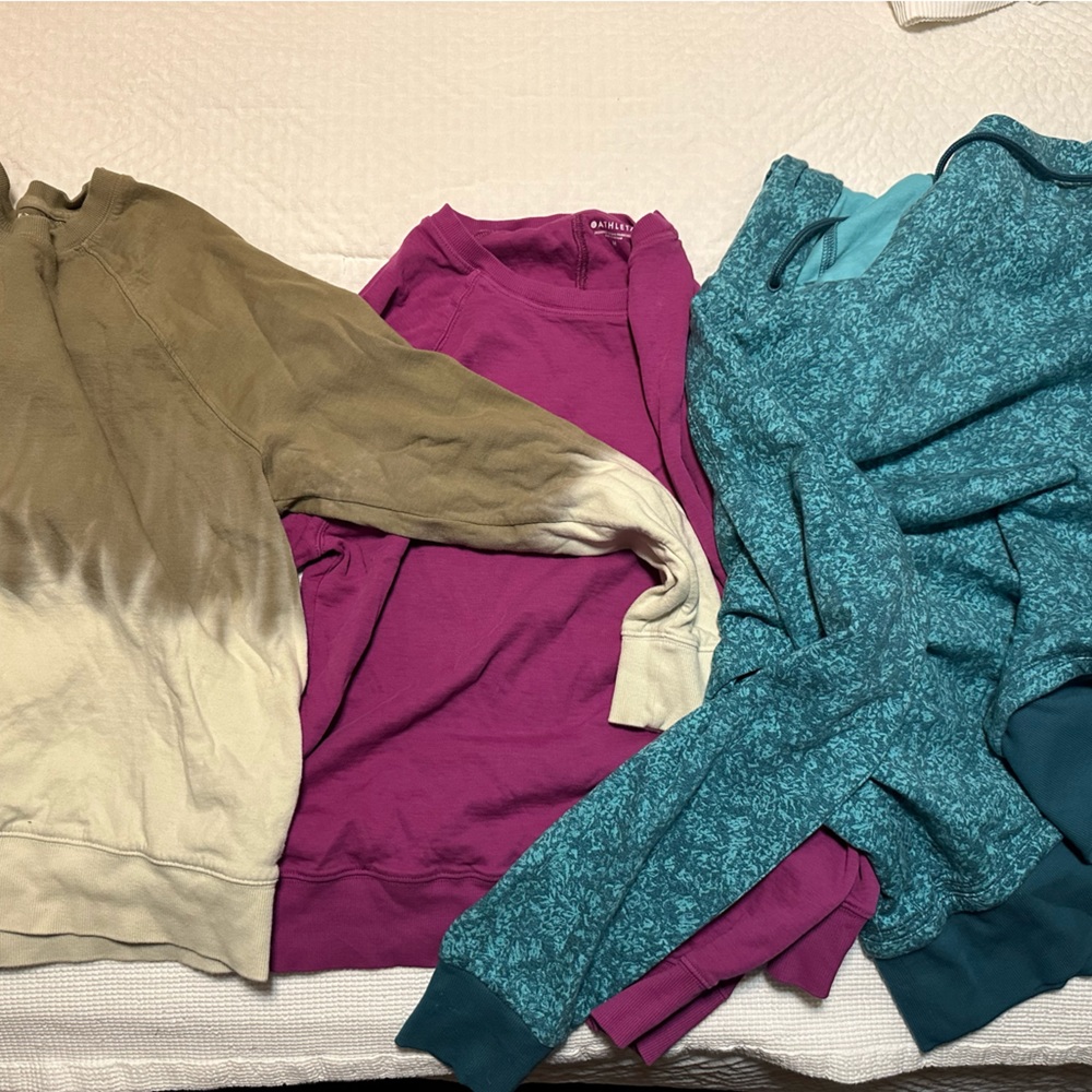 3 Athleta size M Sweaters
